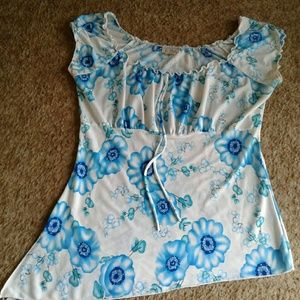 ~Blue/white flower top~